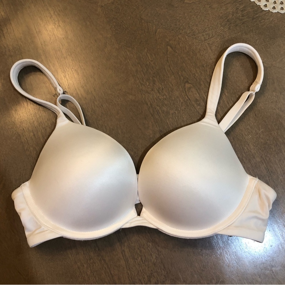 Parisian Intimates Lingerie Undergarments Brassier Bra